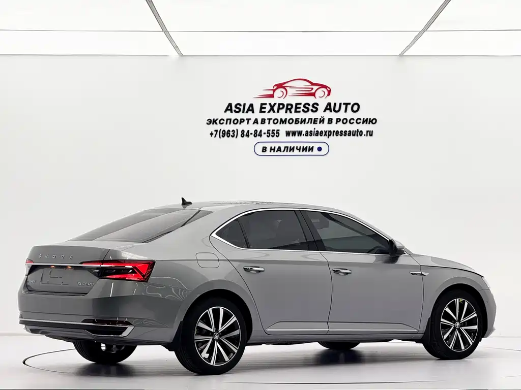 Skoda Superb — фото 4