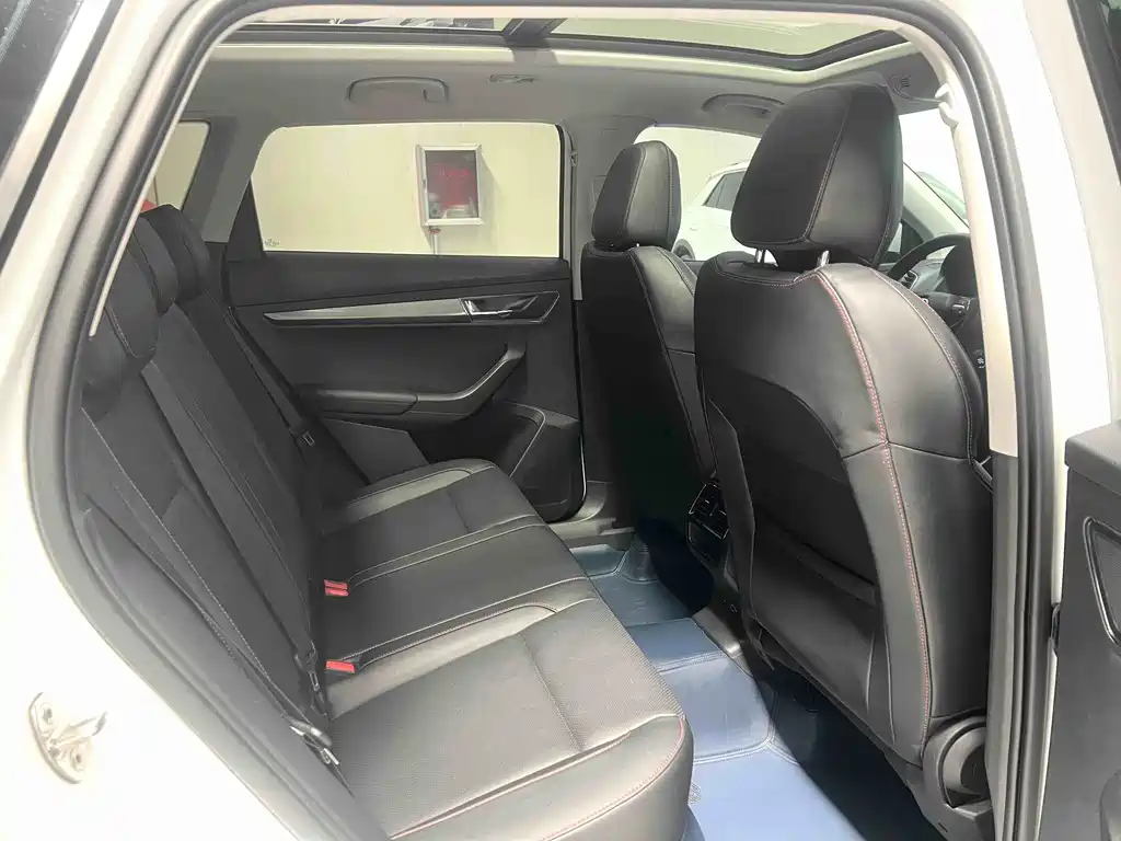 Skoda Karoq — фото 13