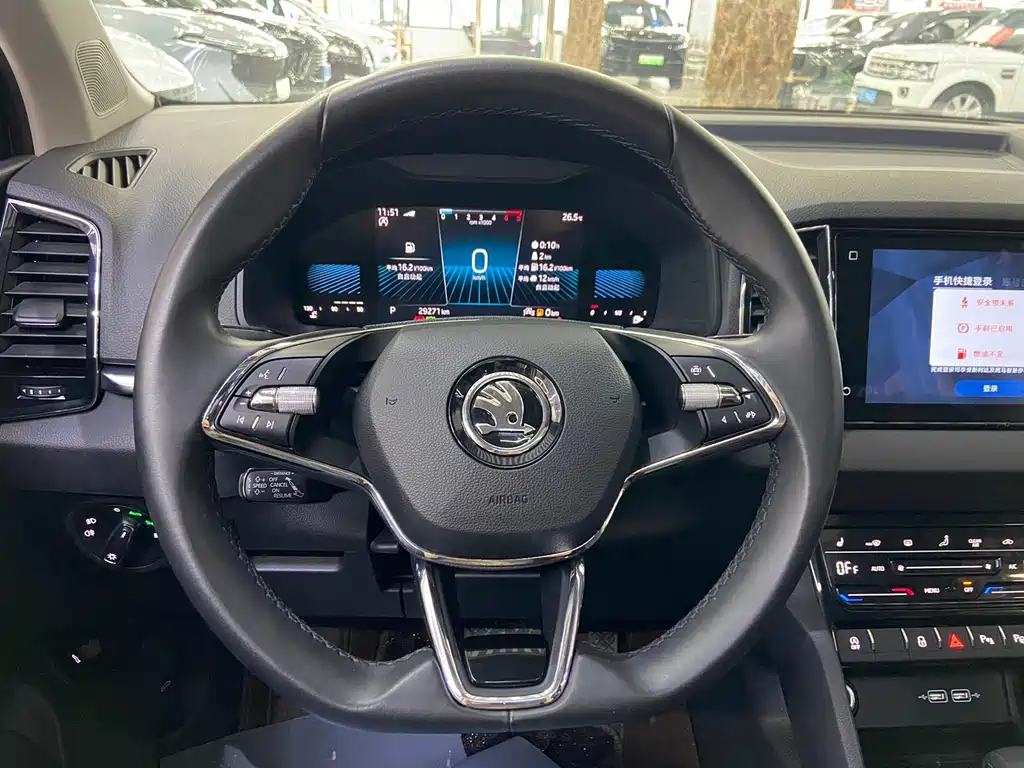 Skoda Karoq — фото 21
