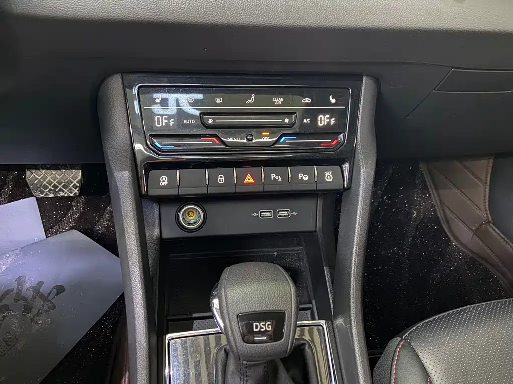 Skoda Karoq — фото 24