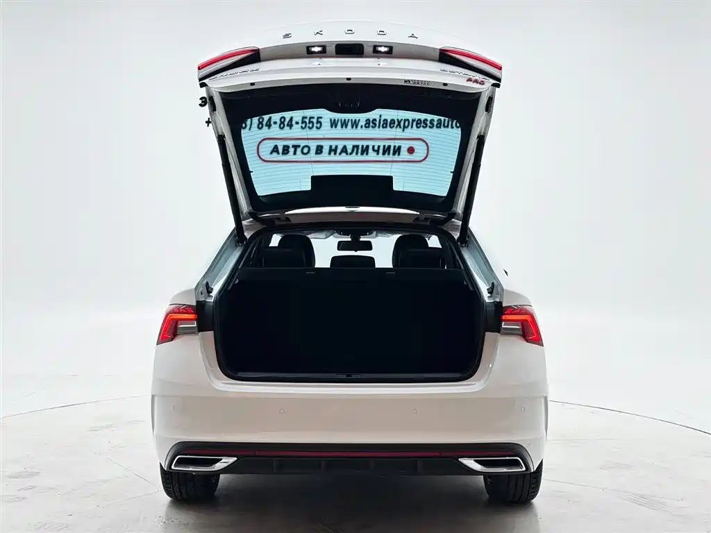 Skoda Octavia — фото 8
