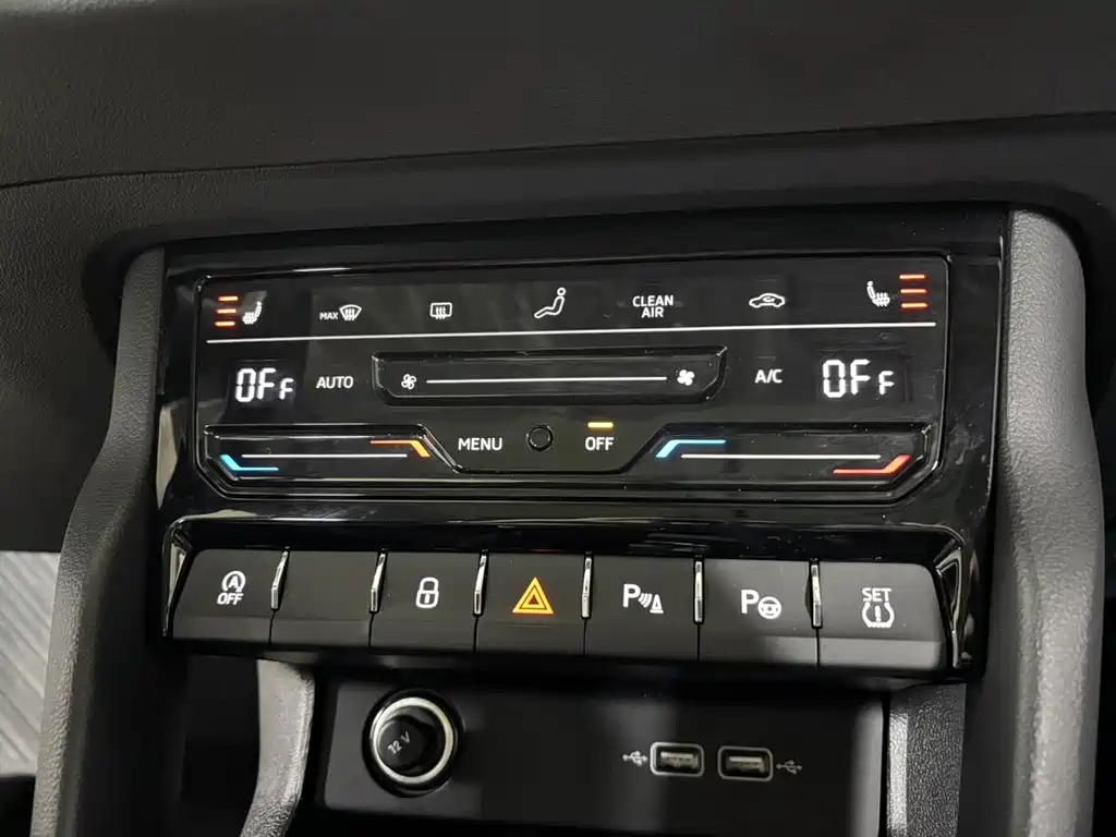 Skoda Karoq — фото 14