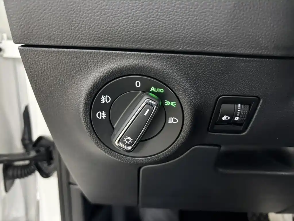 Skoda Karoq — фото 21