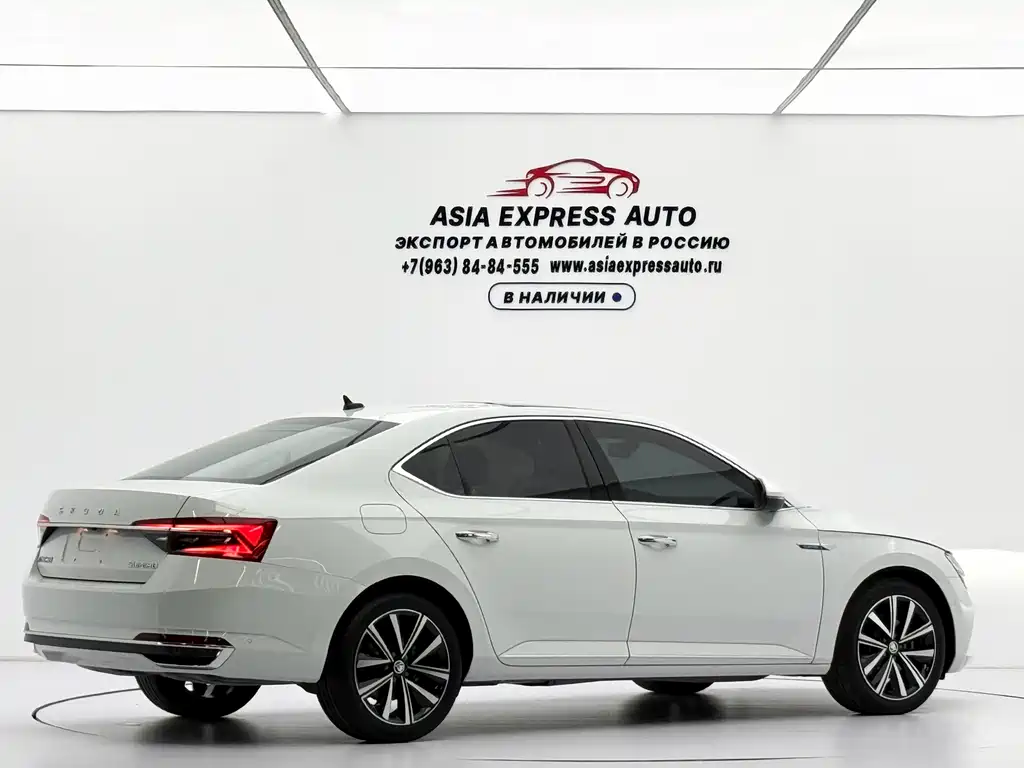 Skoda Superb — фото 4
