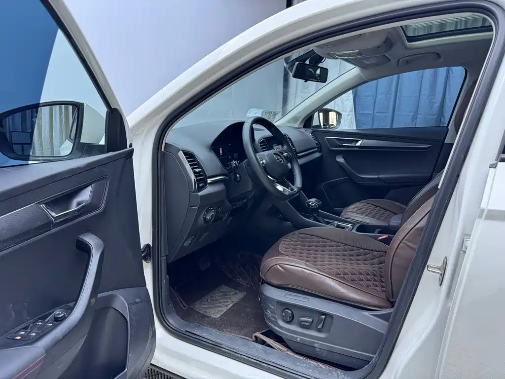 Skoda Karoq — фото 9