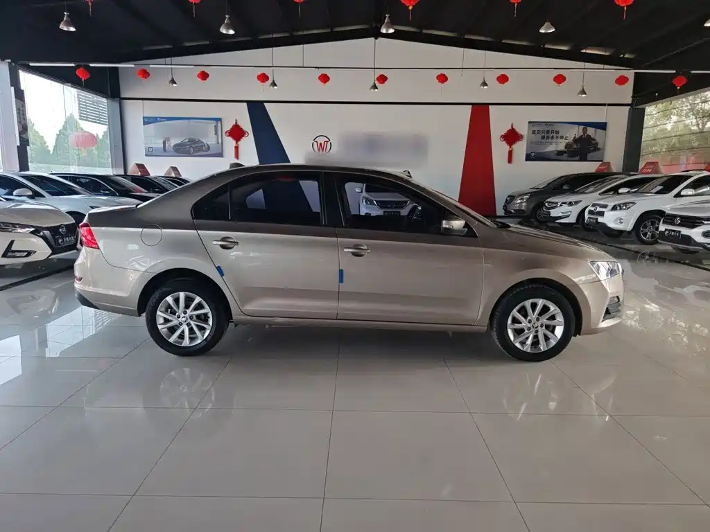 Skoda Rapid — фото 7
