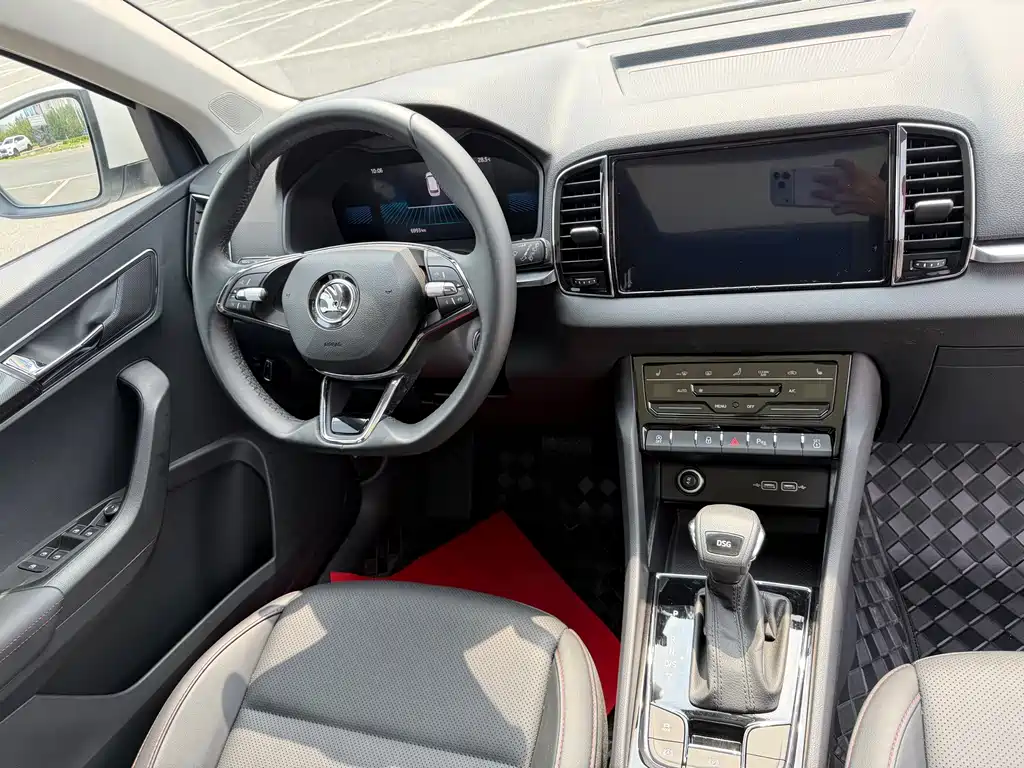 Skoda Karoq — фото 18