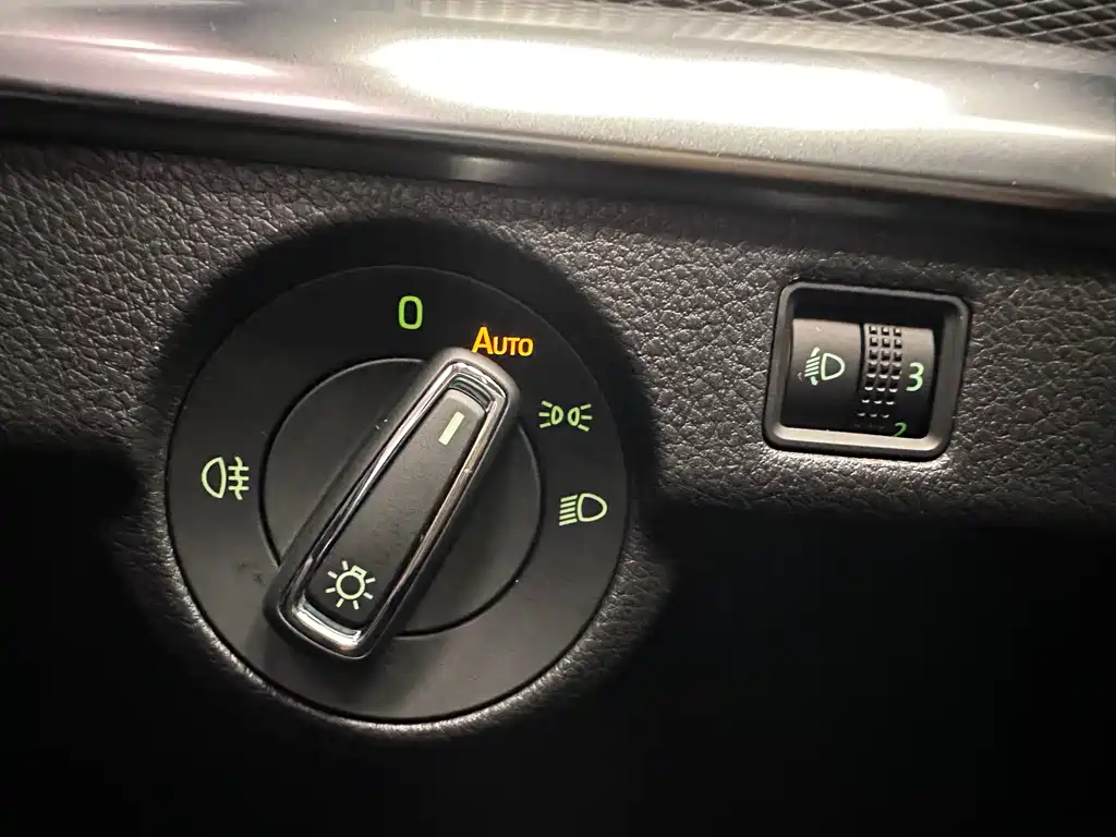Skoda Kamiq — фото 11