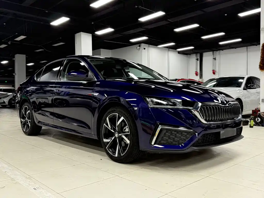Skoda Octavia — фото 3
