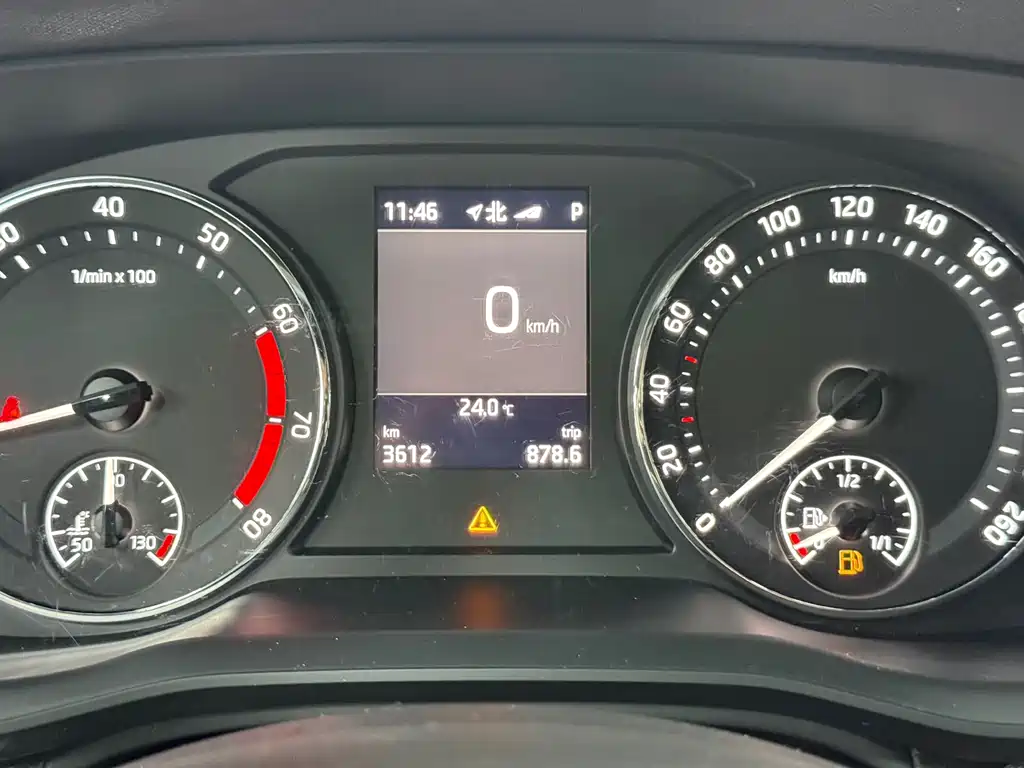 Skoda Octavia — фото 7