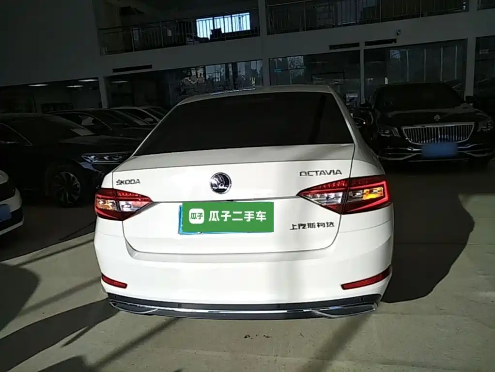 Skoda Octavia — фото 6