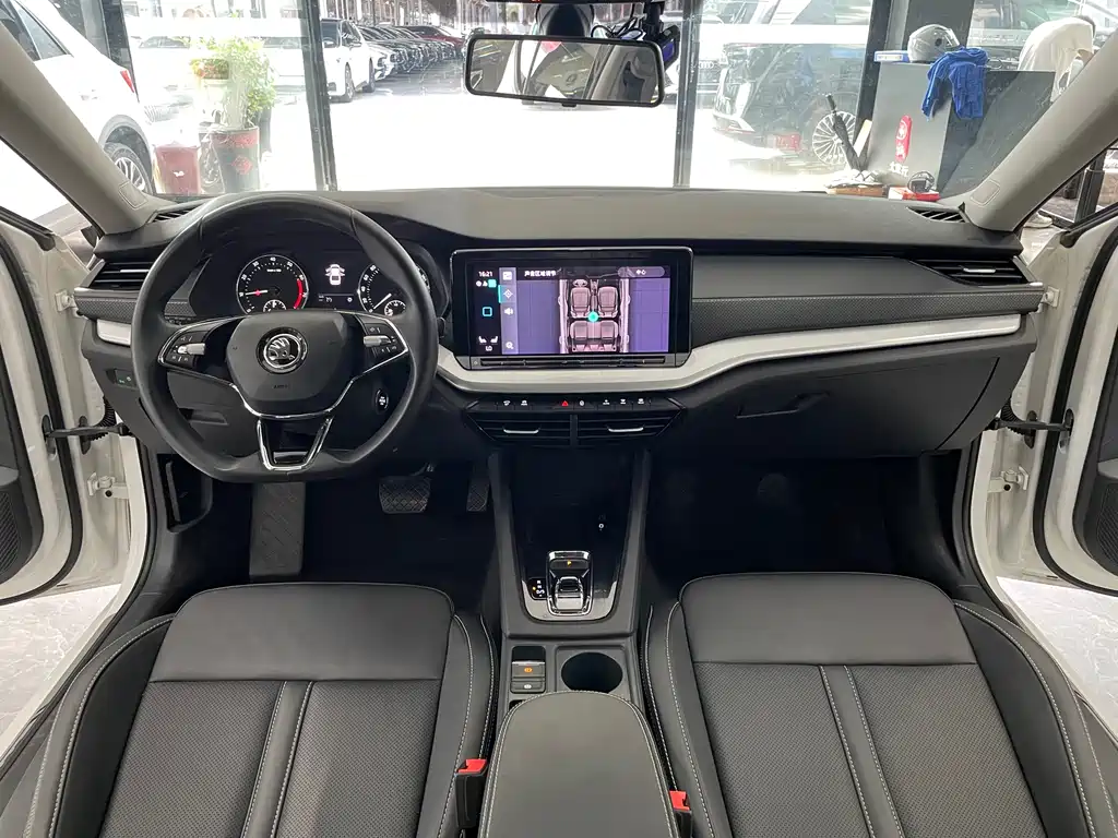 Skoda Octavia — фото 8