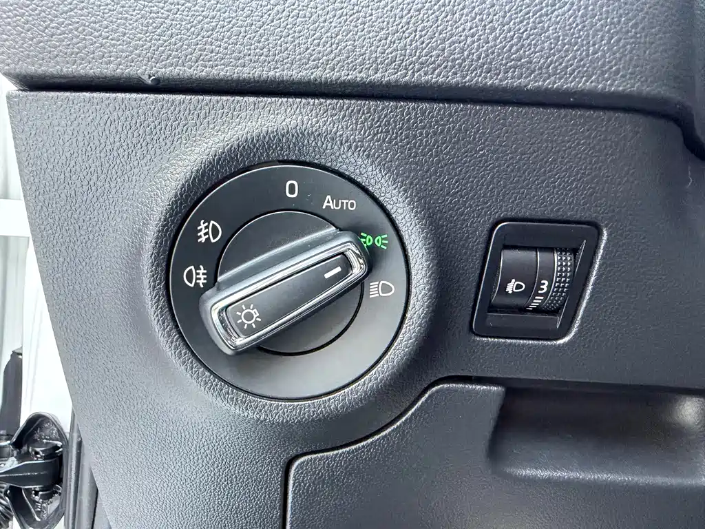 Skoda Karoq — фото 9