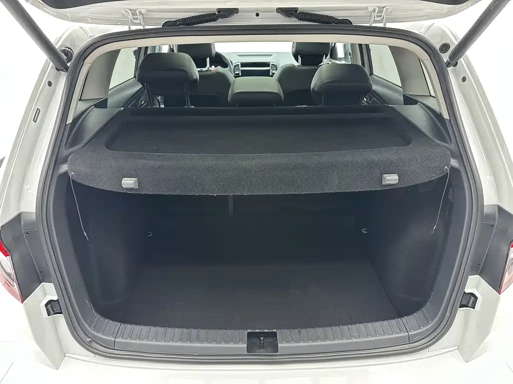 Skoda Karoq — фото 18