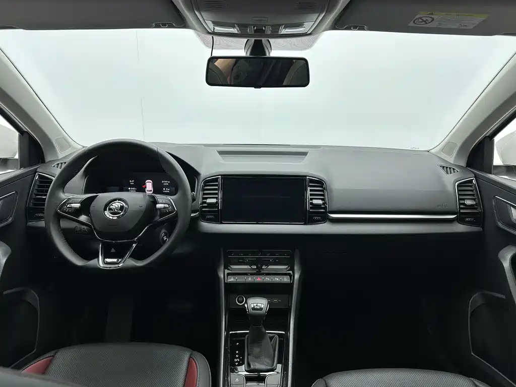 Skoda Karoq — фото 7