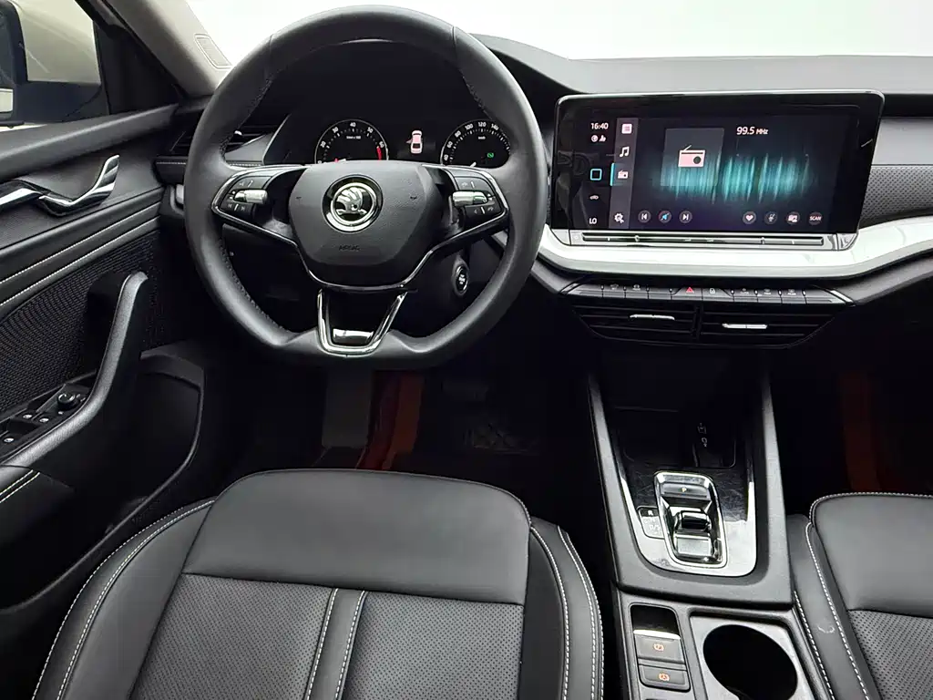 Skoda Octavia — фото 9