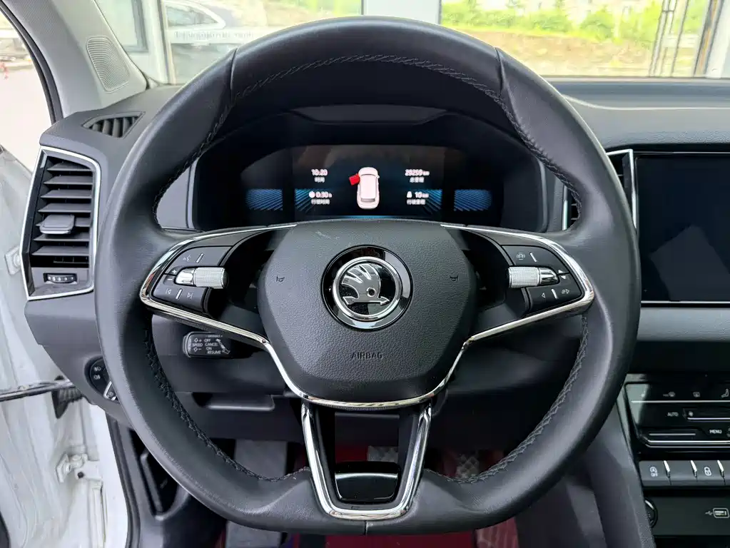 Skoda Karoq — фото 13