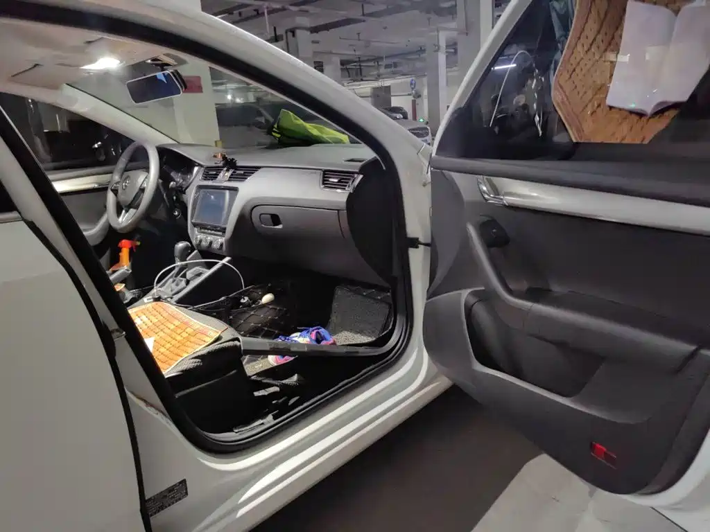 Skoda Octavia — фото 20