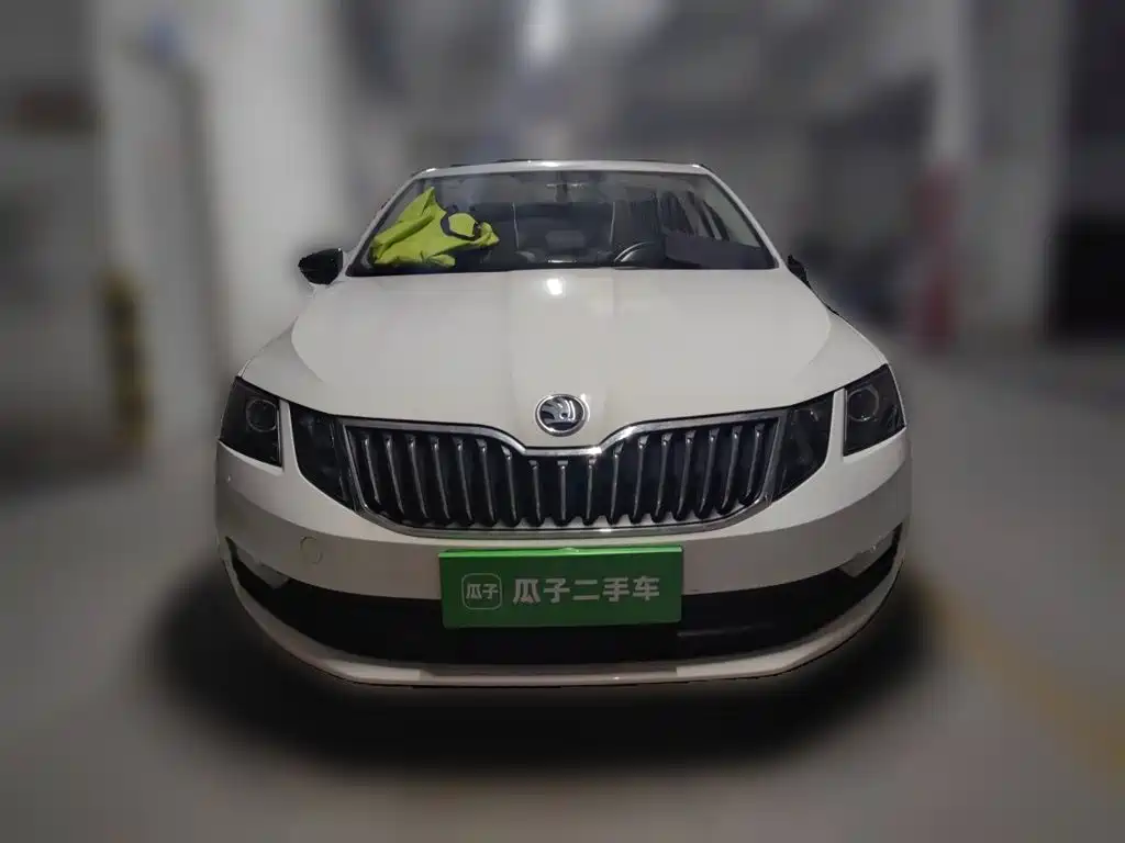 Skoda Octavia — фото 24