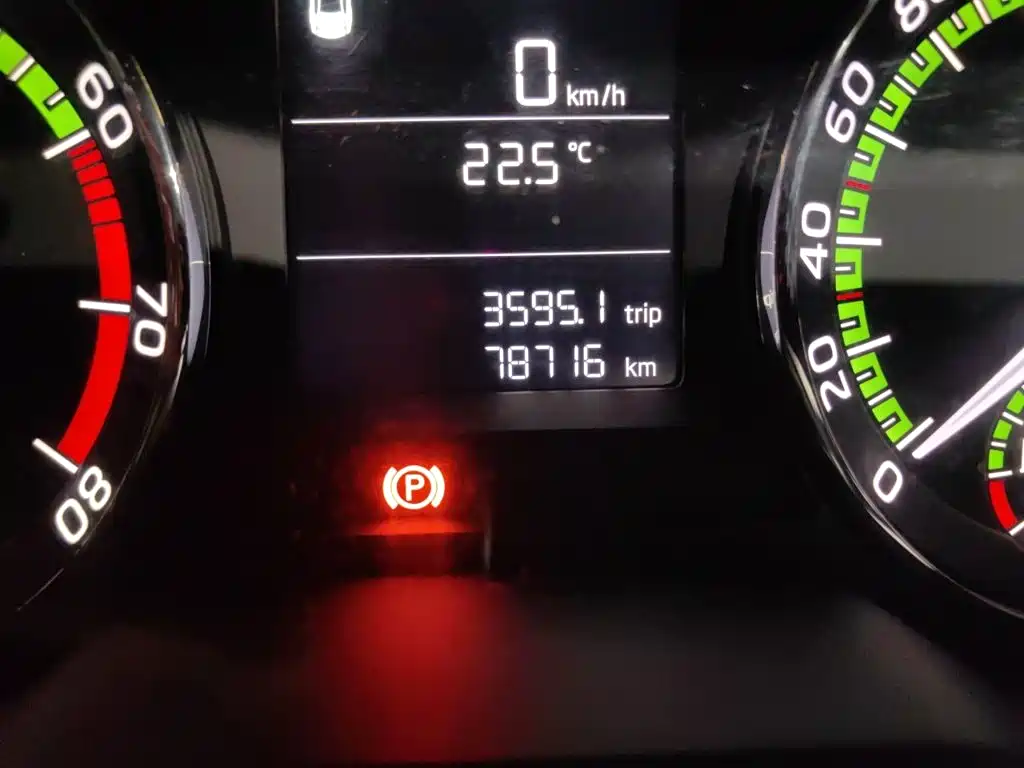 Skoda Octavia — фото 5