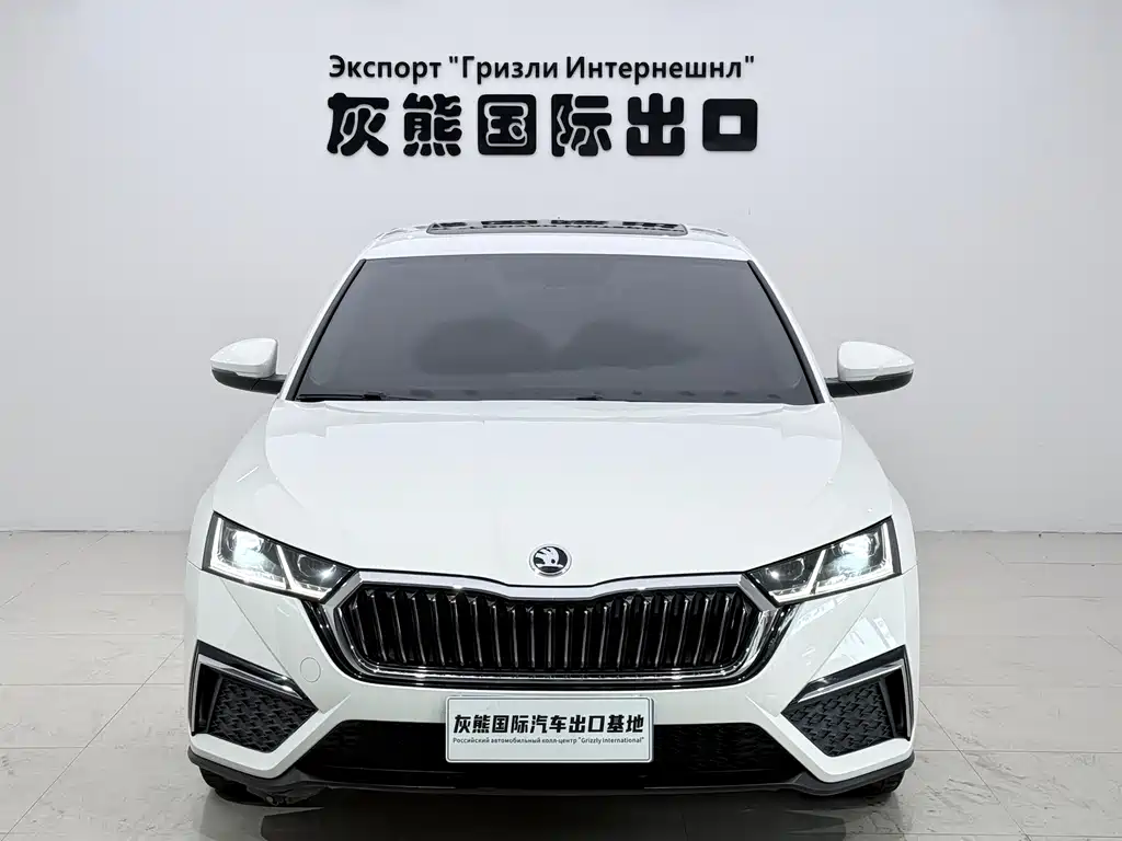 Skoda Octavia — фото 2