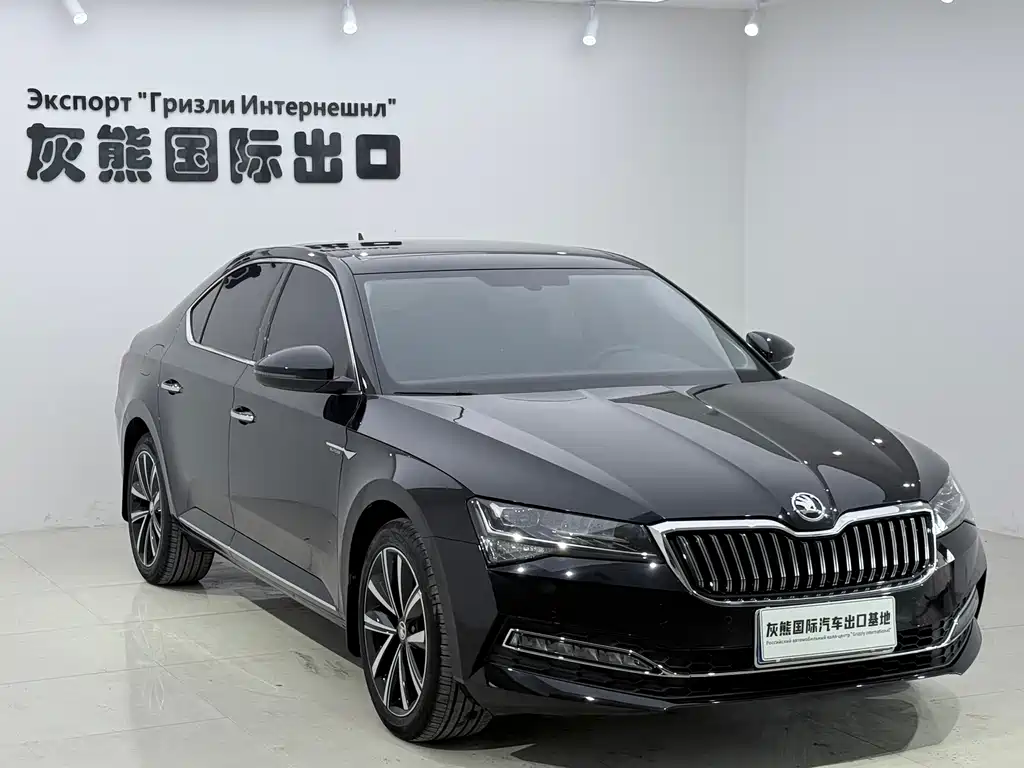 Skoda Superb — фото 3