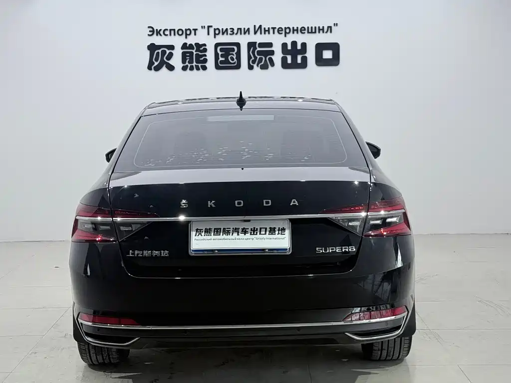 Skoda Superb — фото 5