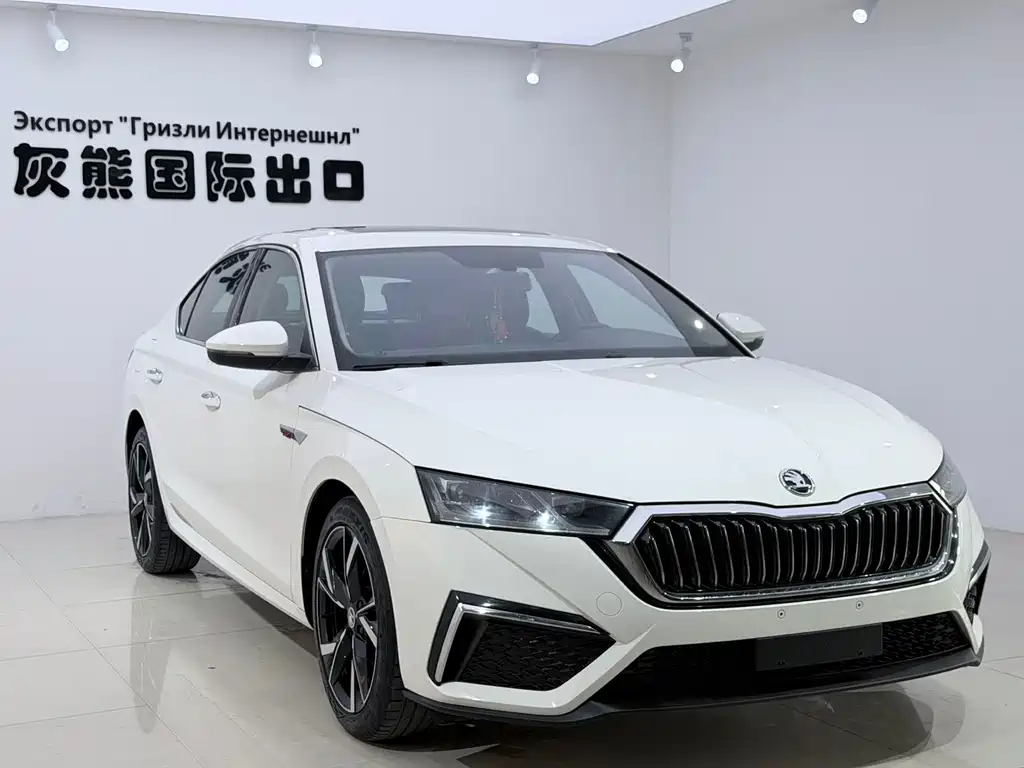 Skoda Octavia — фото 3