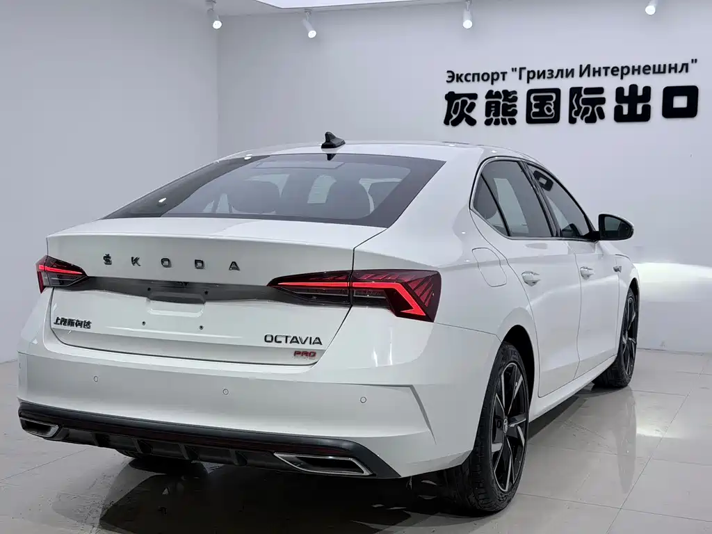Skoda Octavia — фото 4