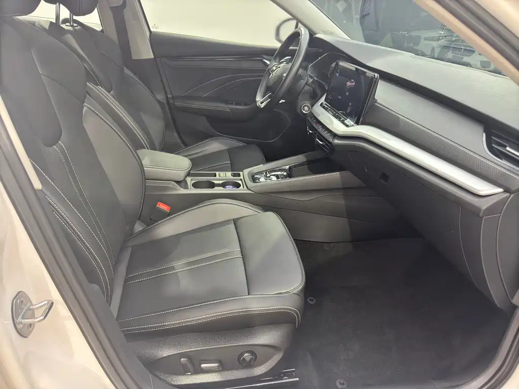 Skoda Octavia — фото 10