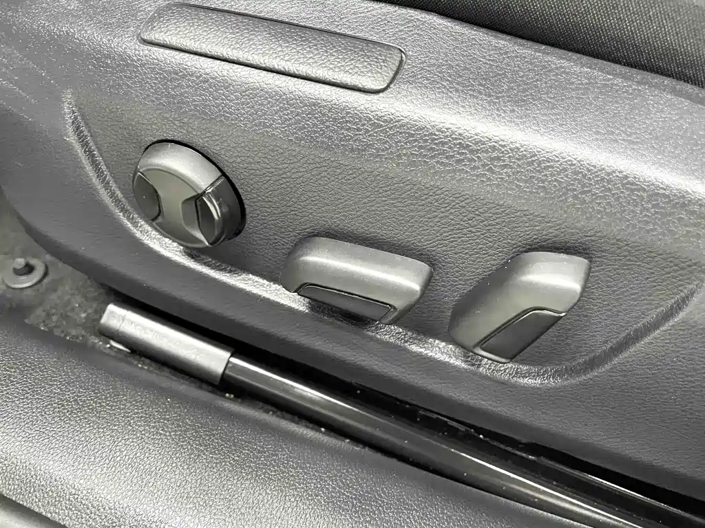 Skoda Superb — фото 11