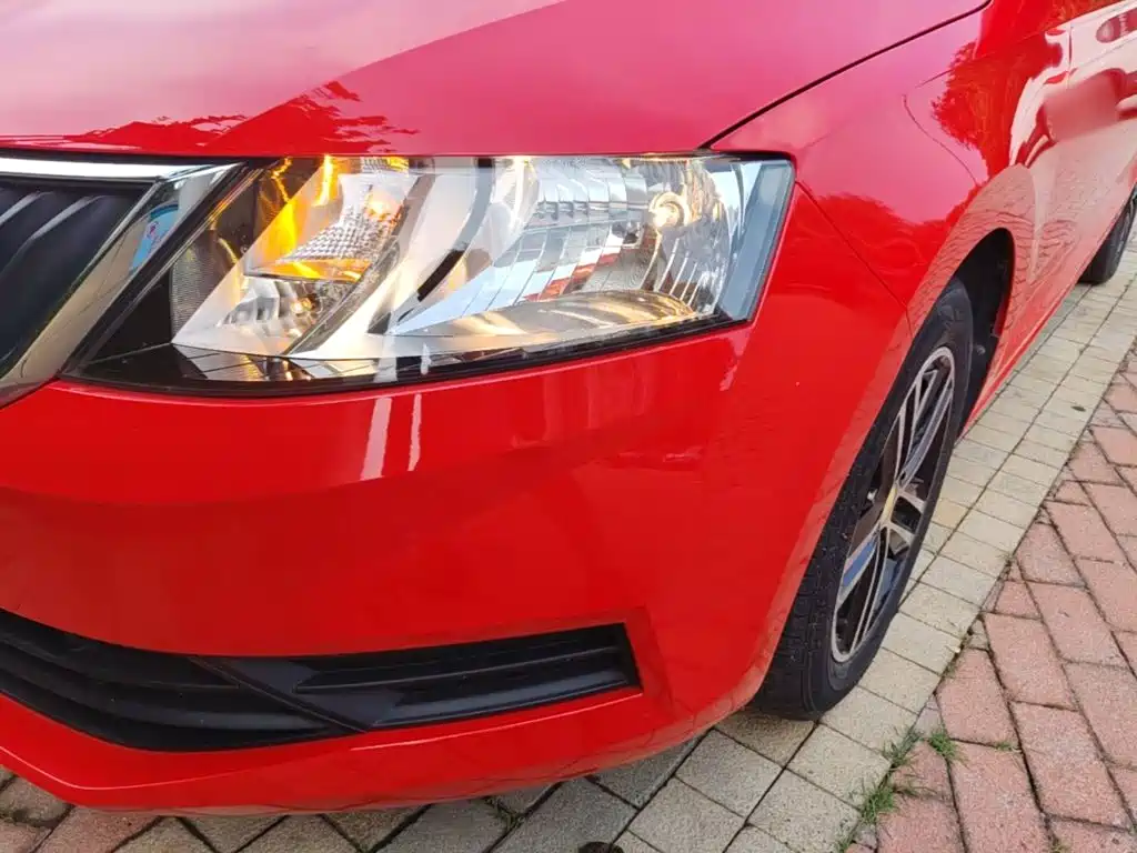Skoda Rapid Spaceback — фото 24