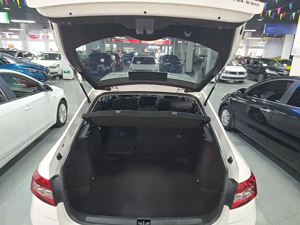 Skoda Octavia — фото 19