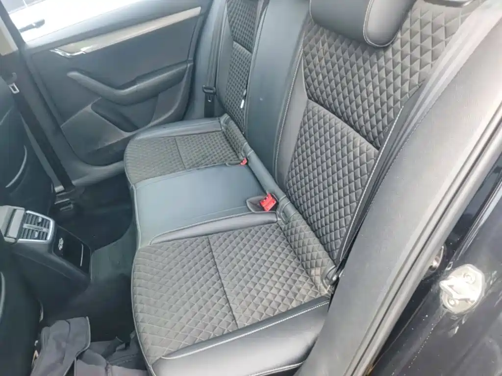 Skoda Octavia — фото 17