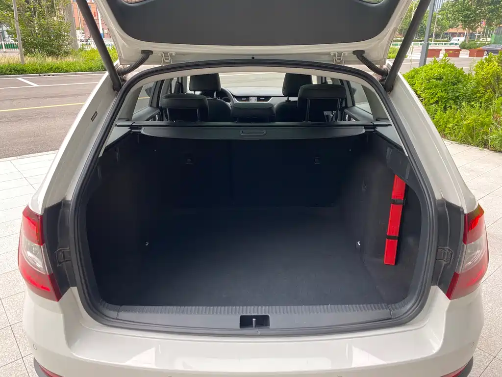 Skoda Octavia — фото 19