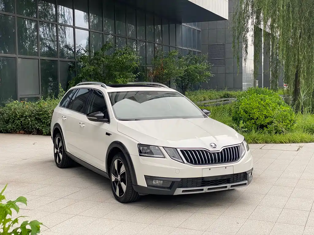 Skoda Octavia — фото 3