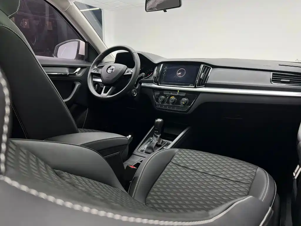 Skoda Kamiq — фото 22