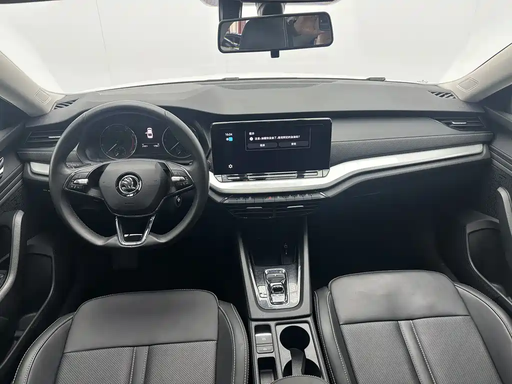 Skoda Octavia — фото 7