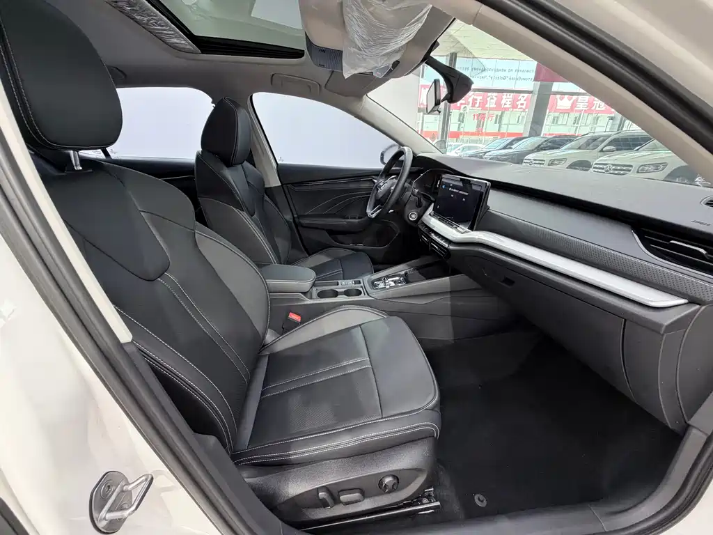 Skoda Octavia — фото 9