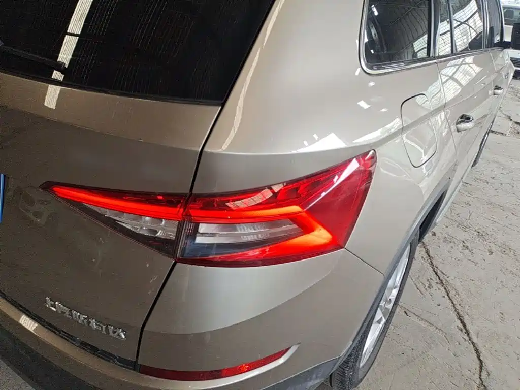 Skoda Kodiaq — фото 8