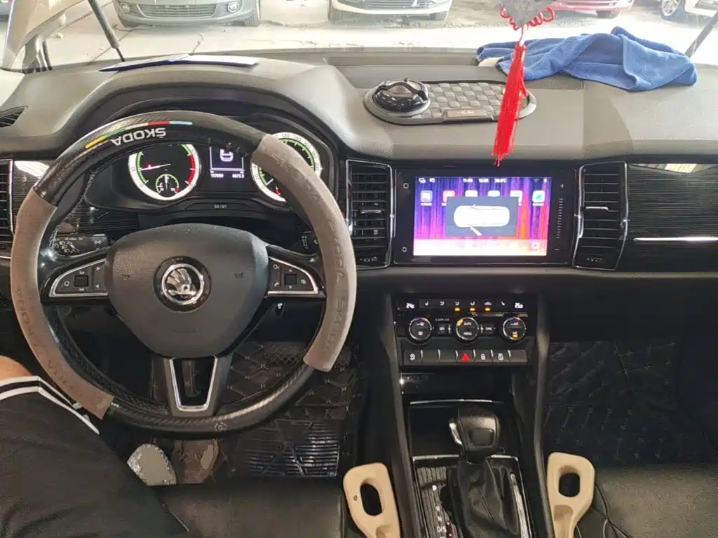 Skoda Kodiaq — фото 10