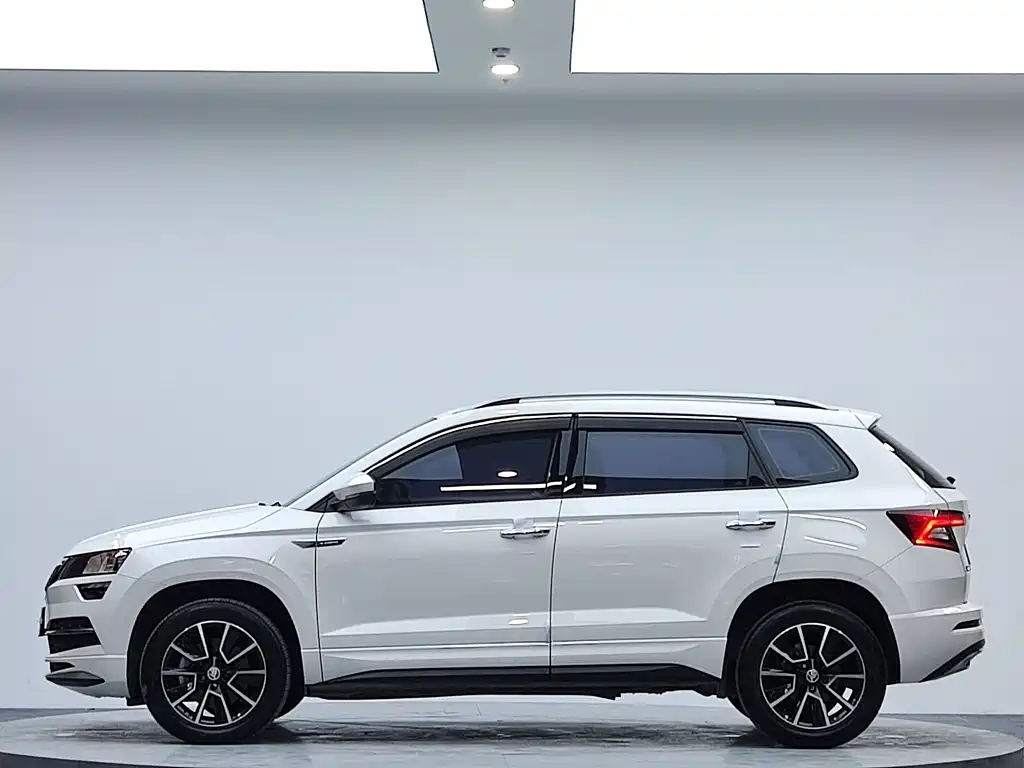 Skoda Karoq — фото 4
