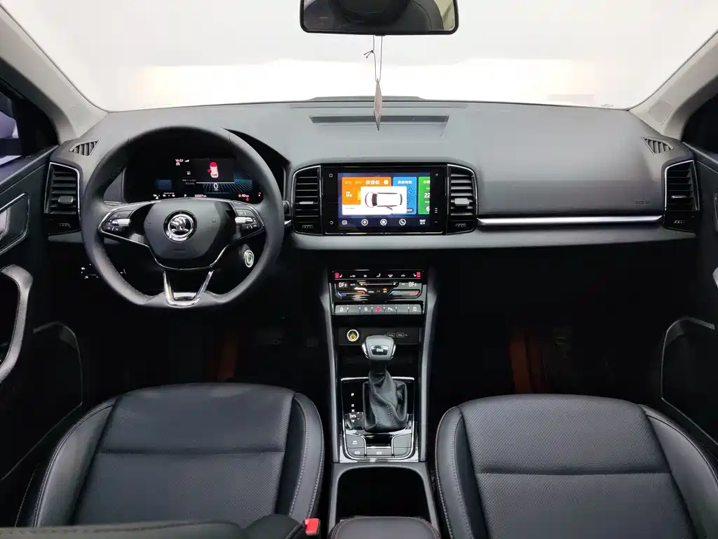 Skoda Karoq — фото 8