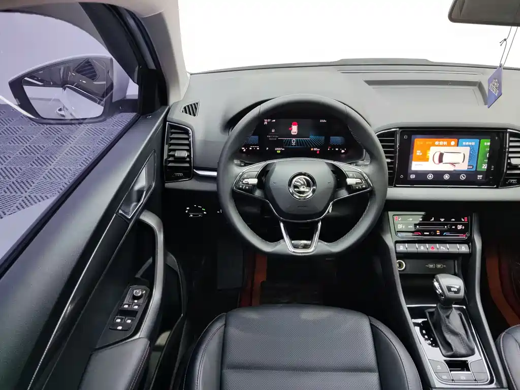 Skoda Karoq — фото 9