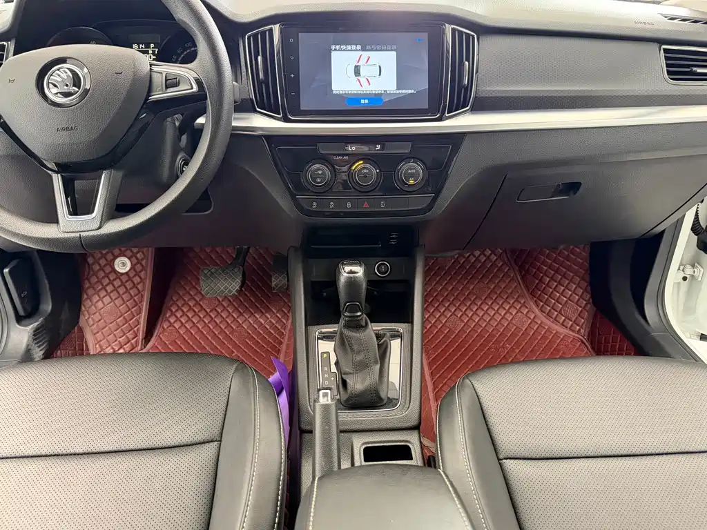 Skoda Kamiq — фото 10