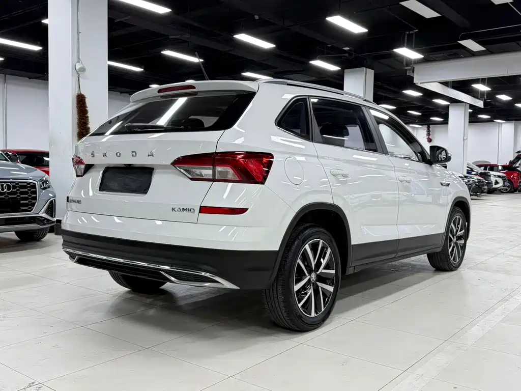 Skoda Octavia — фото 5