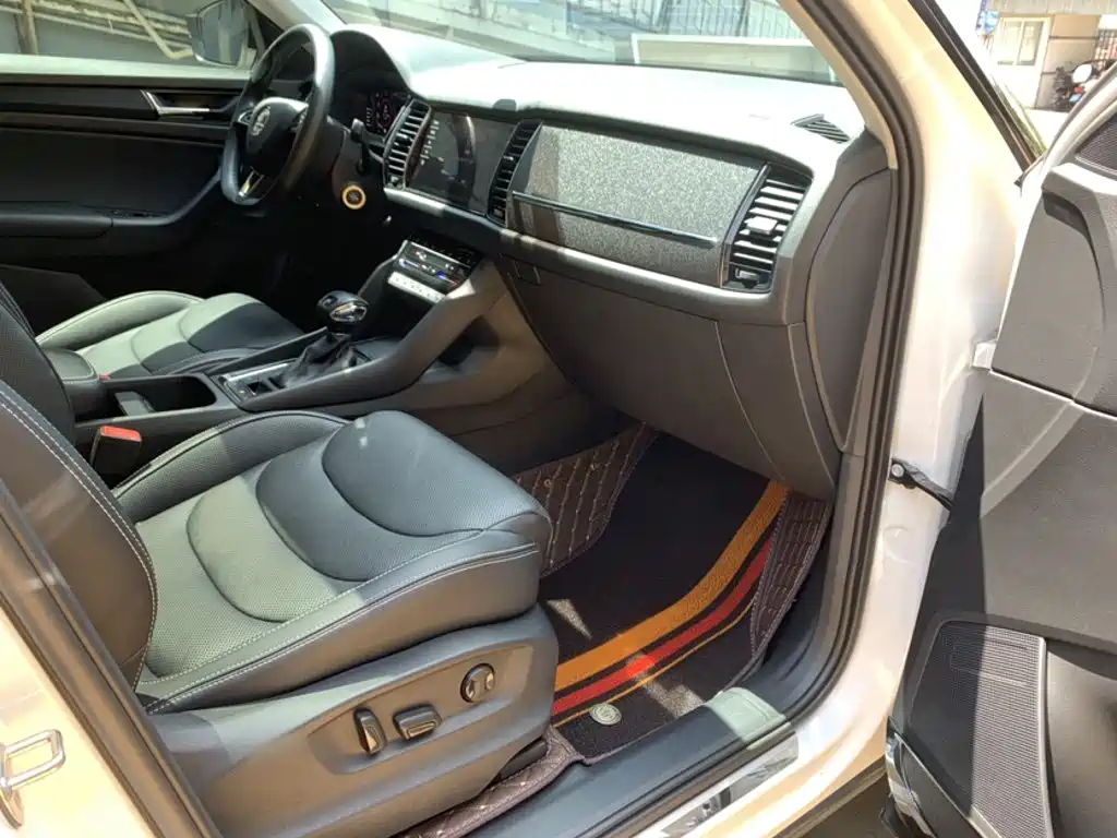 Skoda Kodiaq GT — фото 21
