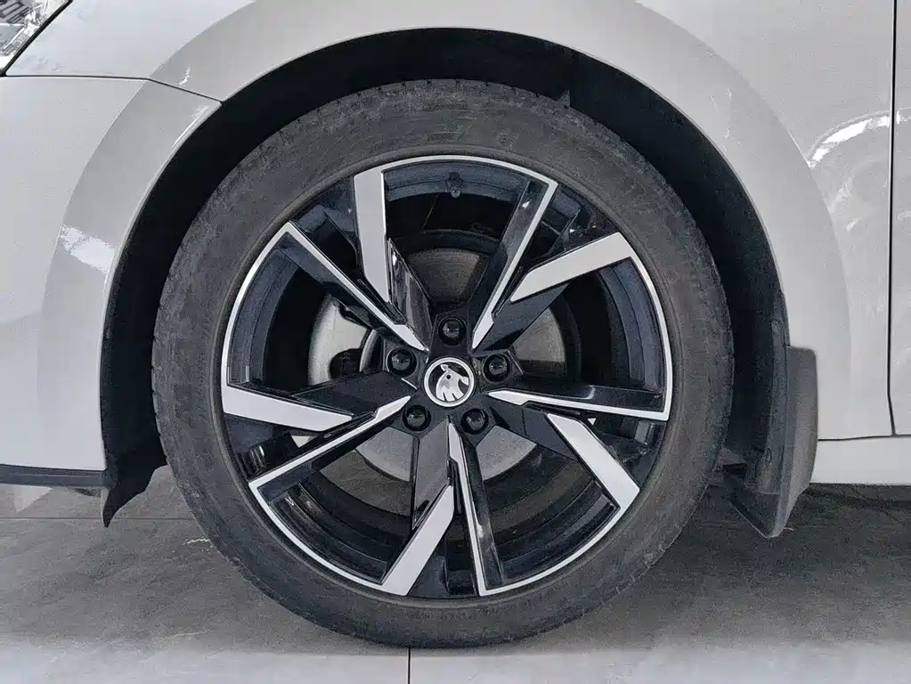 Skoda Octavia — фото 18