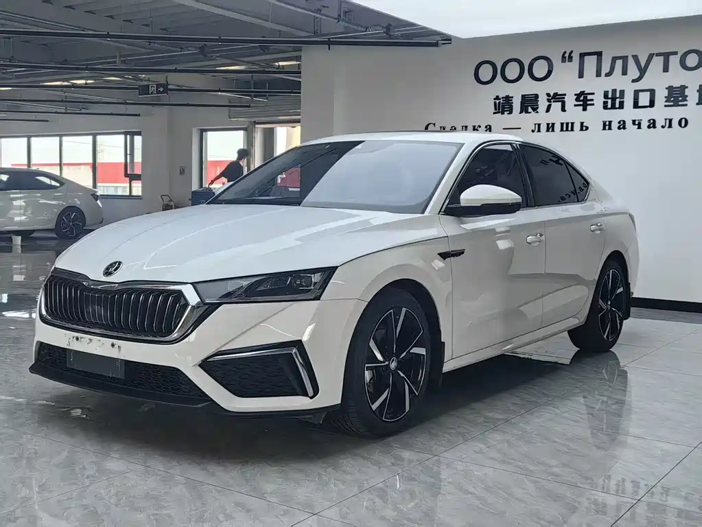 Skoda Octavia — фото 3