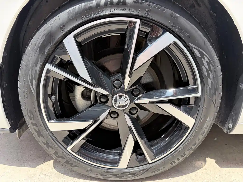 Skoda Octavia — фото 15